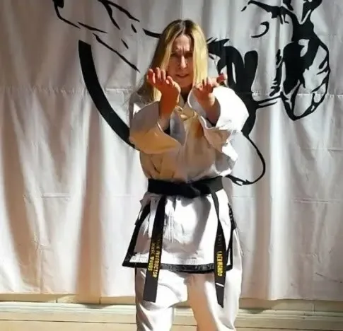 Senior Instructor Louise Woods technique demonstration