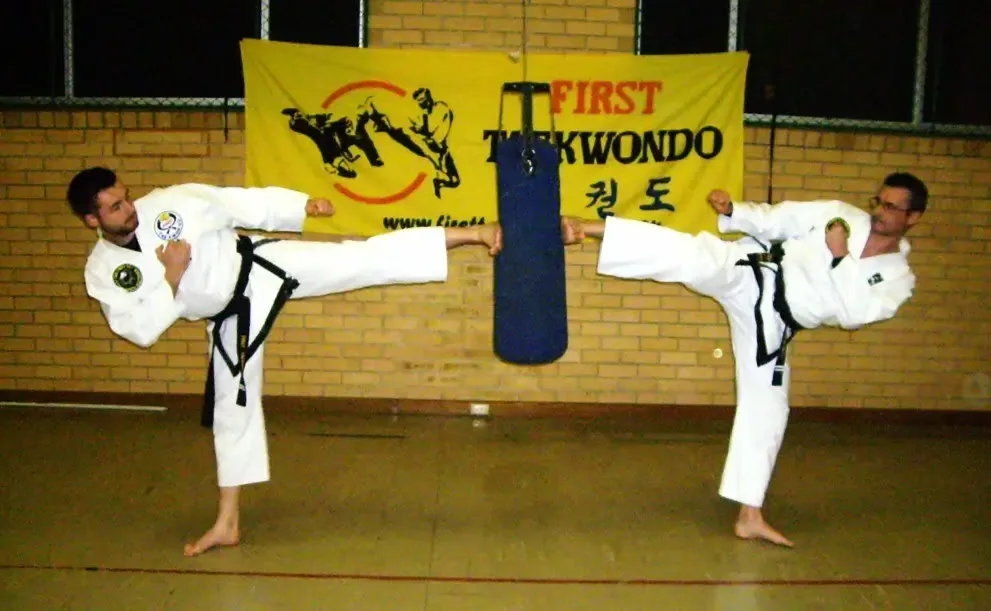 Mitchell Park Taekwondo students practicing techniques